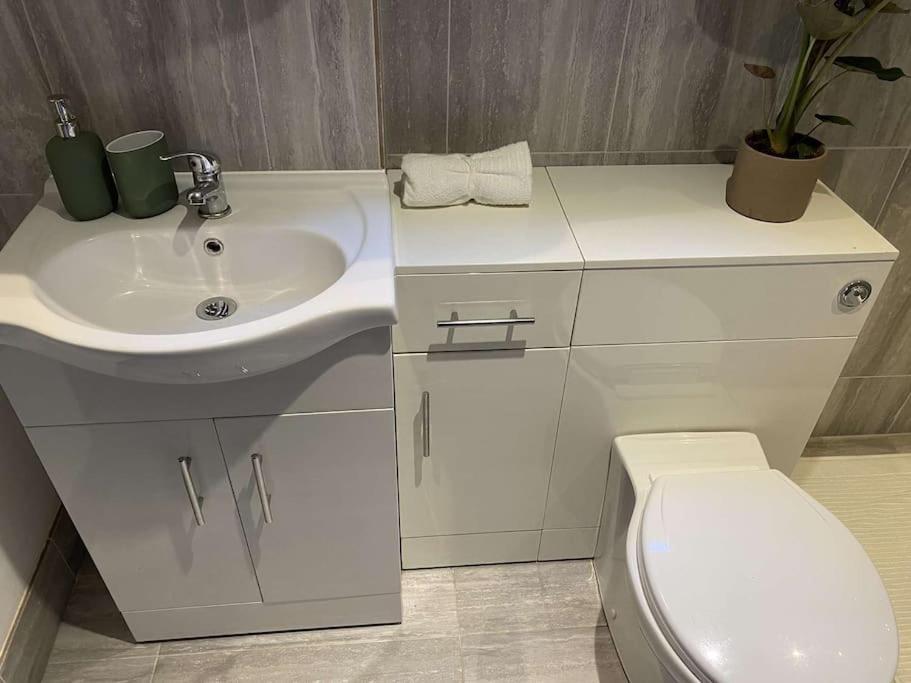 Cosy 1 Bedroom Country Lodge With Free Parking Ватингтон Экстерьер фото